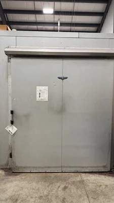 Walk-in Cooler (30x22)