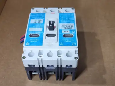 Used EATON CUTLER-HAMMER FDB3015S Switchgears British Columbia CA | Lenmark #477711