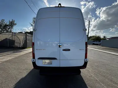 Used 2019 FREIGHTLINER SPRINTER Vans Florida US | Truck and Van Outlet #1509215