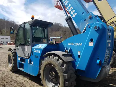 USED 2012 Genie GTH-1544