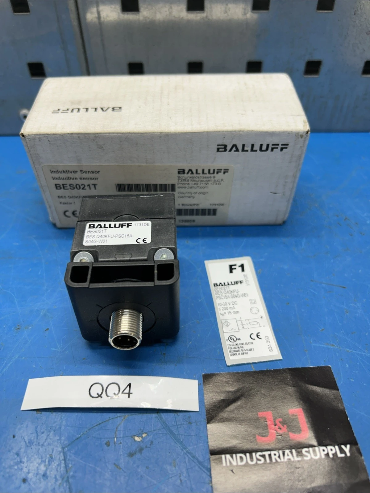 NEW Balluff BES021T