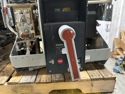 General Electric Akr-7d-75 3200 Amp, 635v, General
