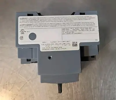 Siemens 3RV2111-0JA10 Circuit Breaker Loc4D1