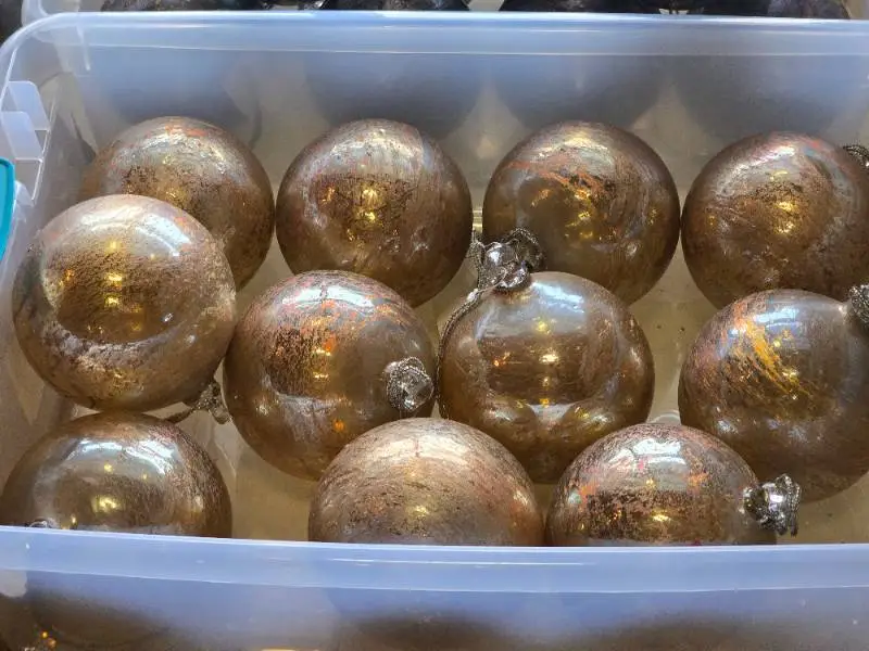 Lot of (11) 6" Mercury Glass Colored Filigree Leaf Ball Ornaments (gold/bronze)