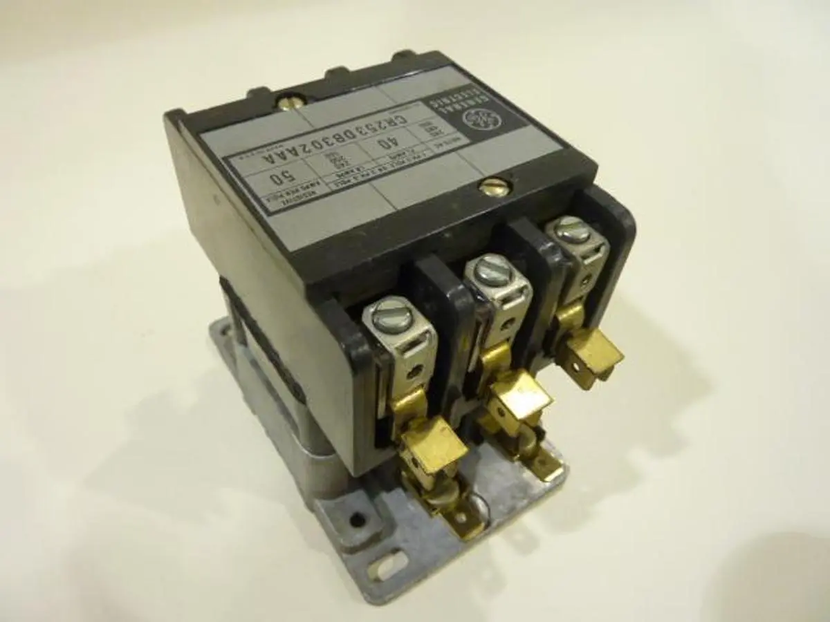 USED GENERAL ELECTRIC / GE CR253DB302AAA