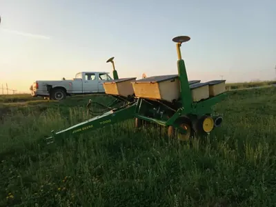 Used JOHN DEERE 7000 Planters Pennsylvania US | Trustworthy Equipment #1403564