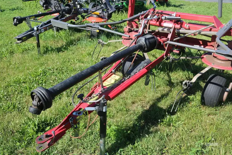 Used MASSEY FERGUSON TD524 Tedders Pennsylvania US | Zimmerman Farm Service #1410214
