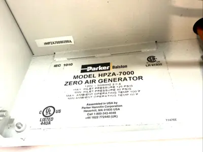 USED PARKER ZERO AIR GENERATOR 7 LPM 0.05PPM THC 1/4" NPT 120VAC