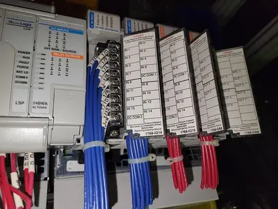 USED ALLEN-BRADLEY 1764-24BWA