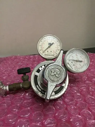 MATHESON 8H-580 GAS REGULATOR
