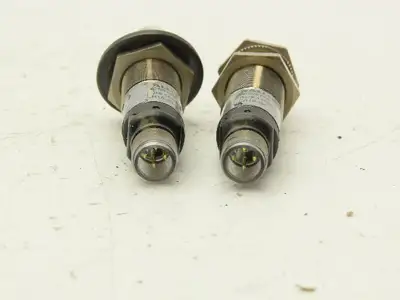 Balluff BOS 18MR-PA-LR10-S4 Photoelectric Sensor Switch  Lot of 2