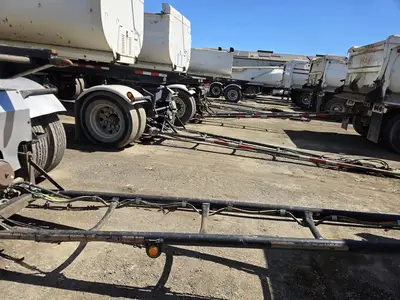 USED 2015 PETERBILT 579