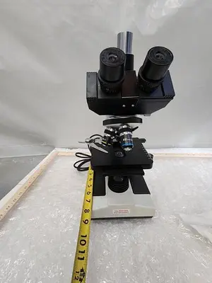 SPLIT FIELD MICROSCOPE WITH EYE PIECES, 4X4 ILLUMINATED STAGE, 3 OBJECTIVES