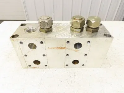 Daman E02294REVO Hydraulic 4-Station Aluminum Manifold Block DN32 1-1/4" SAE