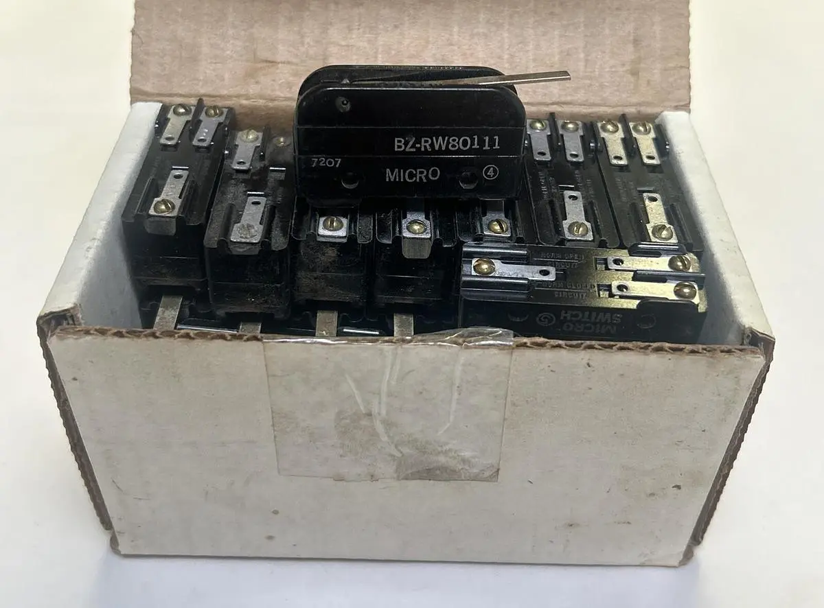 Used MICRO SWITCH BZ-RW80111 Miscellaneous Equipment (Electrical & Power) | Surplus Asset Holdings #1202409