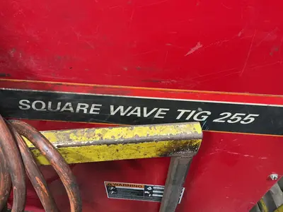 Used LINCOLN ELECTRIC SQUARE WAVE TIG 255 Arc Welders Ohio US | HGR 24 #1513563