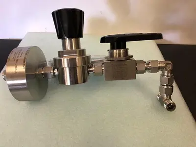 TECSOM 150 WITH T.E.M FILTER AND SWAGELOK SS-45S8