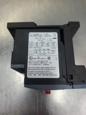 SIEMENS 3RU2116-1GB1 SIRIUS Contactor. 4C-51