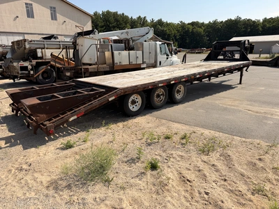 Used 2010 PJ GOOSENECK DECKOVER TRI-AXLE Deckover Trailers Michigan US | Miedema Asset Management Group #1338391