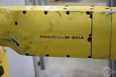 USED 2013 FANUC M-20IA