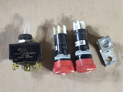 NEW SQUARE D 8911DPSG43V07