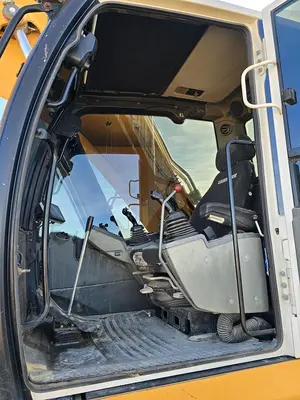 Used 2019 LIEBHERR R924 LC Crawler Excavators Utah US | Berry Machinery #910866