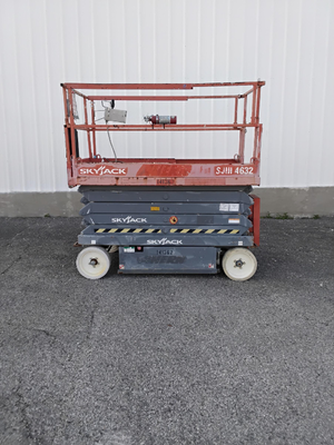 Used 2011 SJ4632 Skyjack Scissor Lifters Wisconsin US | Stack Equipment #1418792