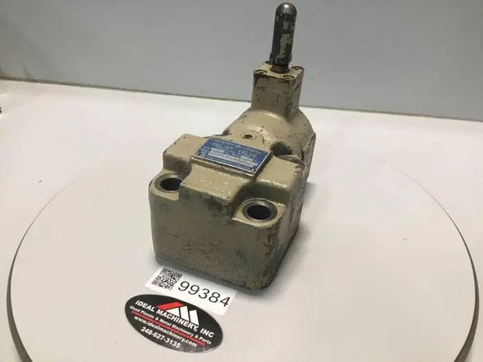 Used VICKERS TCG50-06-CEV-PL-T-11-LH-S10 Valves/Fittings Michigan US | Ideal Machinery #939783