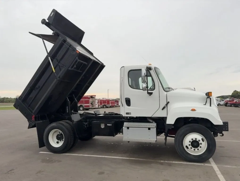 Used 2023 FREIGHTLINER® 108SD DUMP TRUCK Dump trucks Minnesota US | Carco Truck & Equipment #1513952