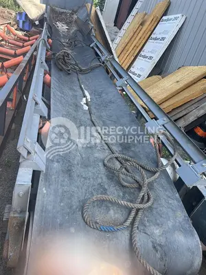 Unknown Manufacturer: Used U Shaped Feeder Conveyor