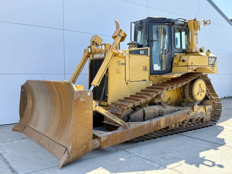 USED 2013 Caterpillar D6T XL