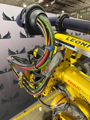 FANUC R‑2000iB/210F Complete with R‑30iB Controller and Leoni Dress Pack USED