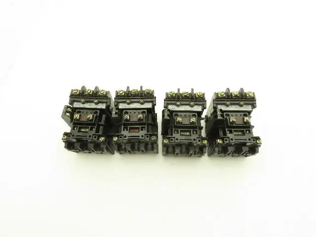 Allen Bradley 500-B0DX21 Motor Starter Series B 10Hp 27A 3P 120V Coil Lot of 4