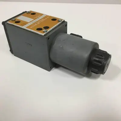 USED REXROTH 54WE10E121A32/CG24N9K4 SO332