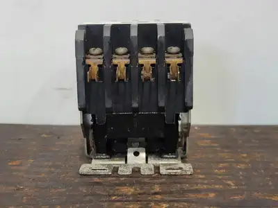 USED CUTLER-HAMMER C25END440