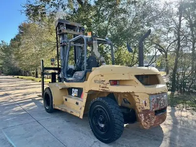 USED 2007 CAT P33000