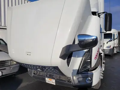 USED 2020 VOLVO VNR64T300