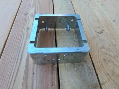 NEW RANGE OUTLET BOX 4-11/16 IN. SQUARE EXTENSION RING
