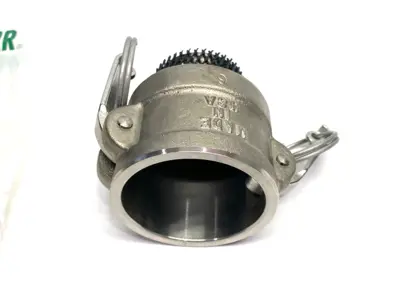 6795K132 | Stainless Steel Cam-and-Groove Hose Coupling 2-Lever 1-1/2 NPT Male - New