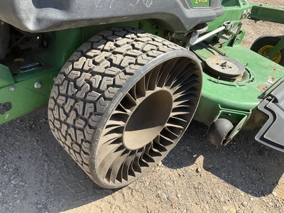 USED 2022 JOHN DEERE Z970 R