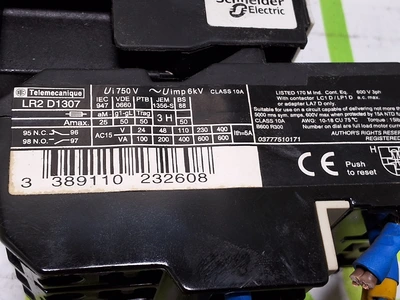 TELEMECANIQUE LC1 D06 10 CONTACTOR WITH LR2D13 ELECTRICAL COIL LR2 D1307 C