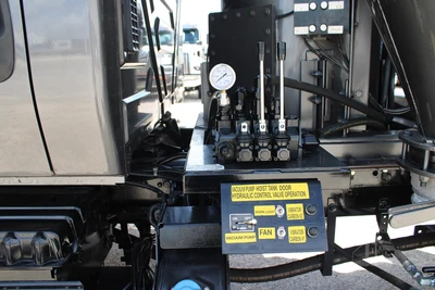 Used 2020 INTERNATIONAL MV Septic/Sewer/Vacuum Trucks Texas US | Roll Off Truck World #1491776
