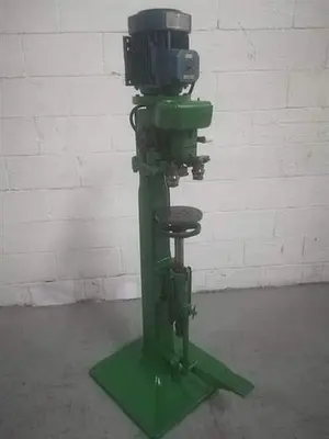 Poliingenieros semiautomatic can seamers
