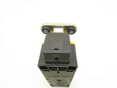 Siemens 3SE5322-0SB21 Safety Switch 240VAC 3A Magnet 24VDC