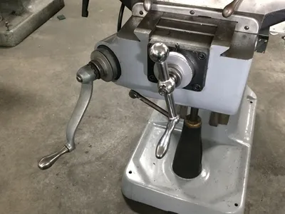 Used BRIDGEPORT 2 HP Vertical Mills Kentucky US | Machinery Central #1261600
