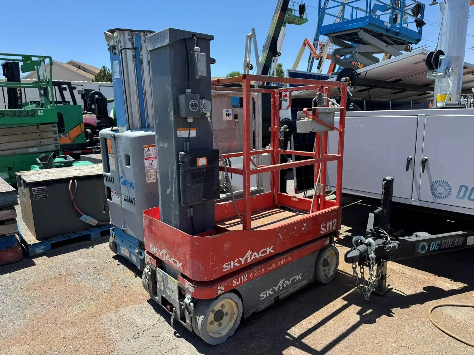 Used SKYJACK SJ12 ELECTRIC SELF-PROPELLED Scissor Lifters Utah US | Global Remarketing #1285968