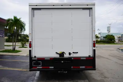 Used 2017 GMC SAVANA G3500 Box trucks Florida US | Truck and Van Outlet #1541709