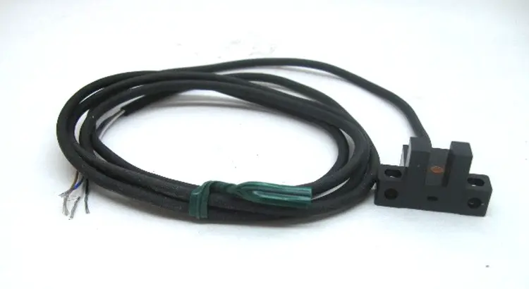 New | in-Stock SUNX PM-L44P Photoelectric Sensors Kentucky US | Industrial Parts R Us Inc. #357097