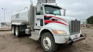 USED 2015 Peterbilt 348 WT