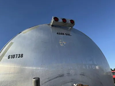 Used 2016 WESTERN STAR 4900EX VACUUM TANK Septic/Sewer/Vacuum Trucks Minnesota US | Carco Truck & Equipment #1514217